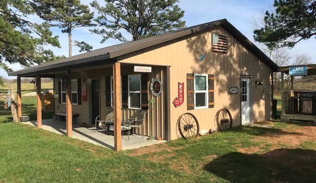 The HOLD-Up Hide Away Pet Friendly