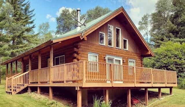 The Lazy River Lodge - Float, Fish & Relax on the Chippewa