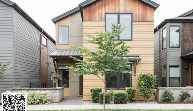 THE PENDLETON – WALKABLE/ARCADE LOFT/MODERN/LIGHT