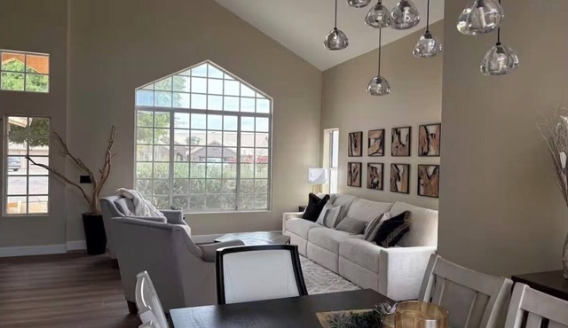 Tranquil 4-Bedroom House in charming Cave Creek-Fresh Remodel