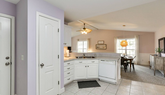 Tranquil Thomasville Retreat w/Deck + Dining Area