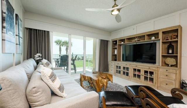 Unit 103 Aruba - 3 Bedroom Ocean Front