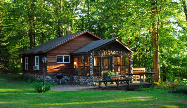 Vacation Memories Begin at This Beautiful, Comfortable Northwoods Retreat
