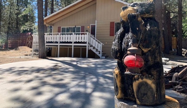 VTD · Firepit/Fireplace/King bed/fenced/VillageTrail Den