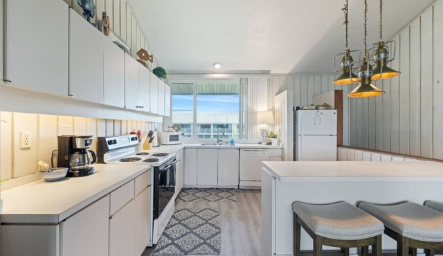 Walkable * 20% Weekly Disount * 30% Monthly Discount * Gulf Front * Townhouse