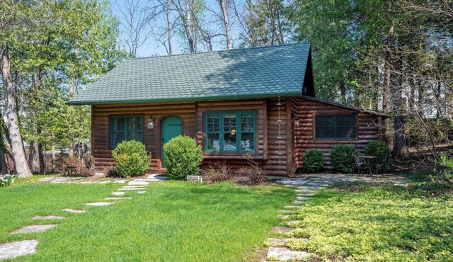 Walkable Ephraim Duplex | Cozy Nights & Bay Sunsets