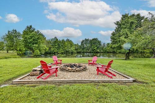 Waterfront Missouri Escape w/Private Pond & Dock!