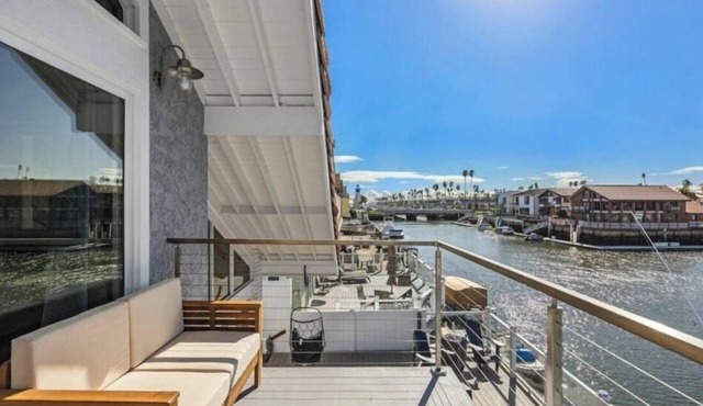 Waterfront Oasis with Kayaks, Arcade, Balconies, TVs, and Serenity