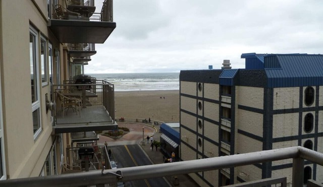 WorldMark 5-Star Resort Ocean Front ,Seaside, Oregon