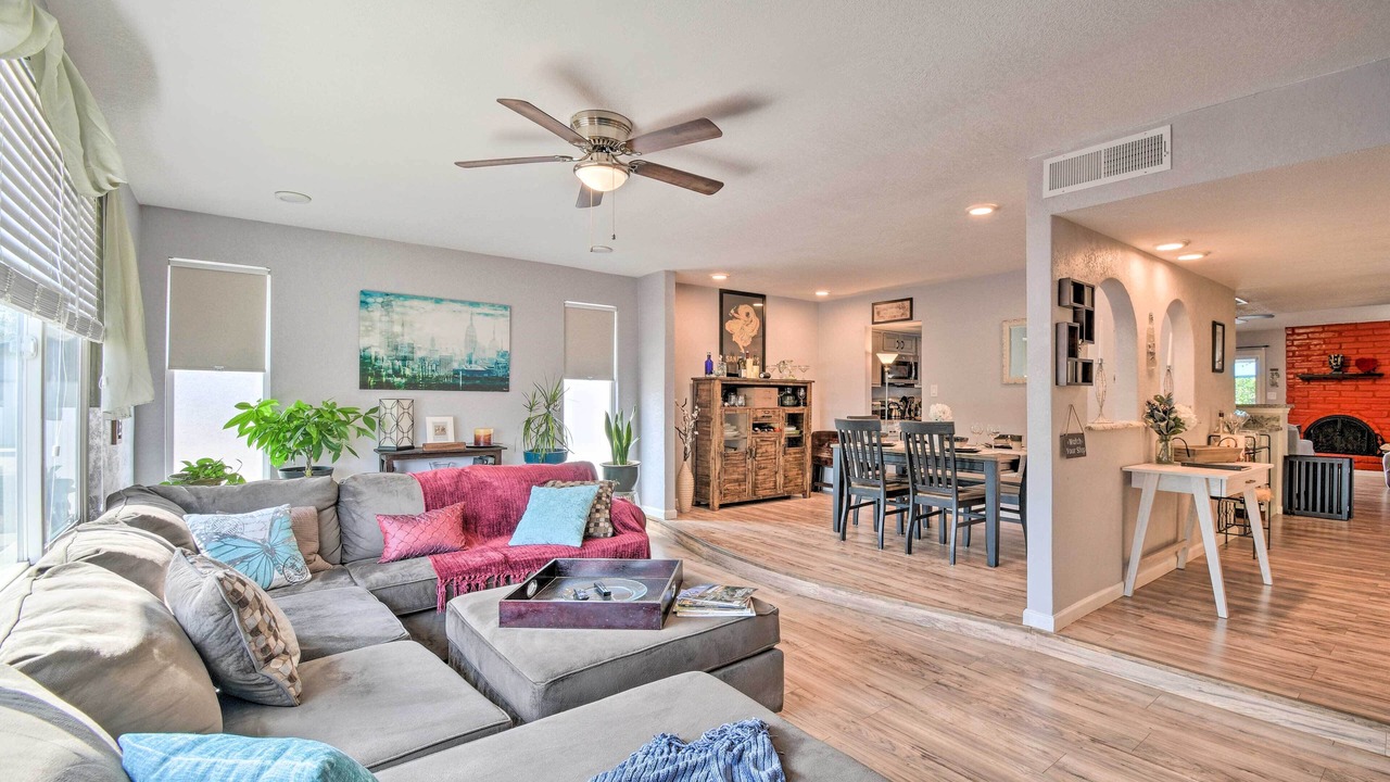 Photo of Livingroom in Maryvale