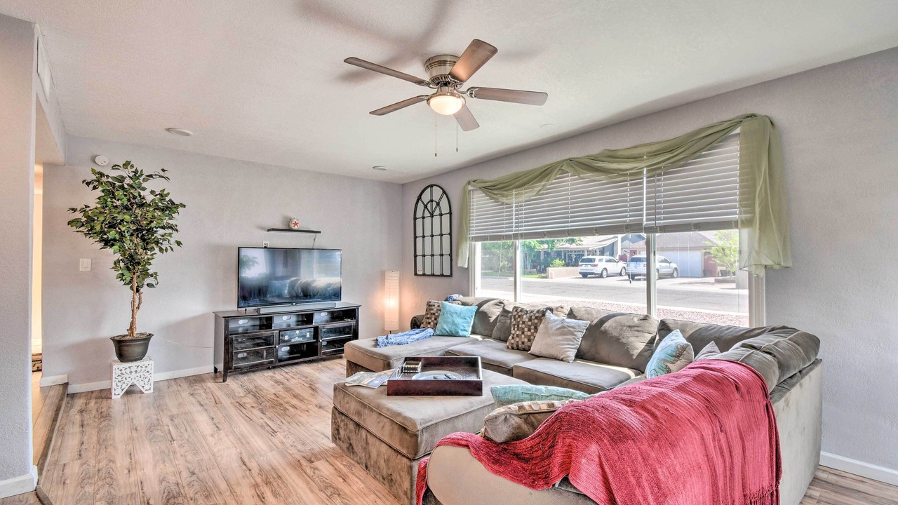 Photo of Livingroom in Maryvale