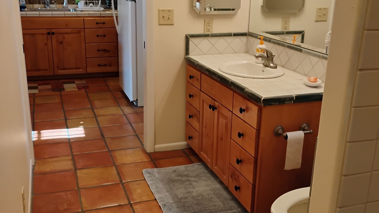 Photo of Bathroom in Richland Heights East