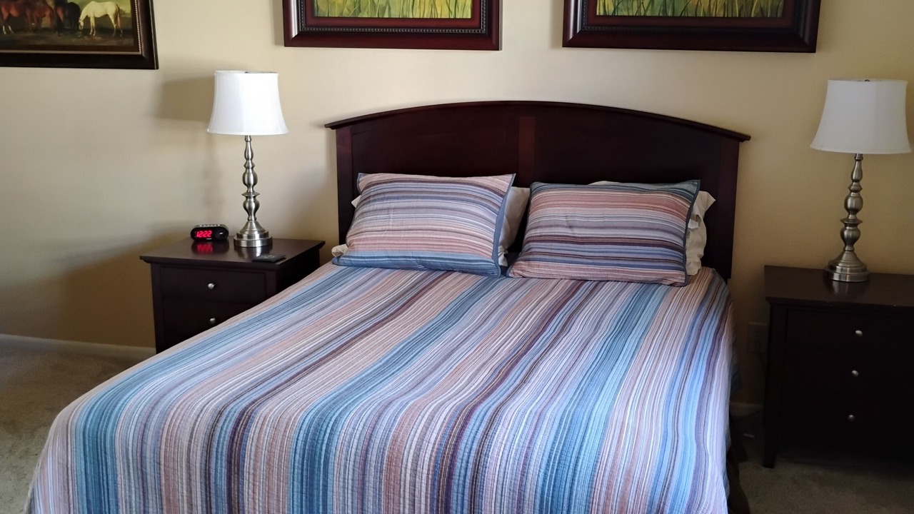 Photo of Bedroom in Richland Heights East