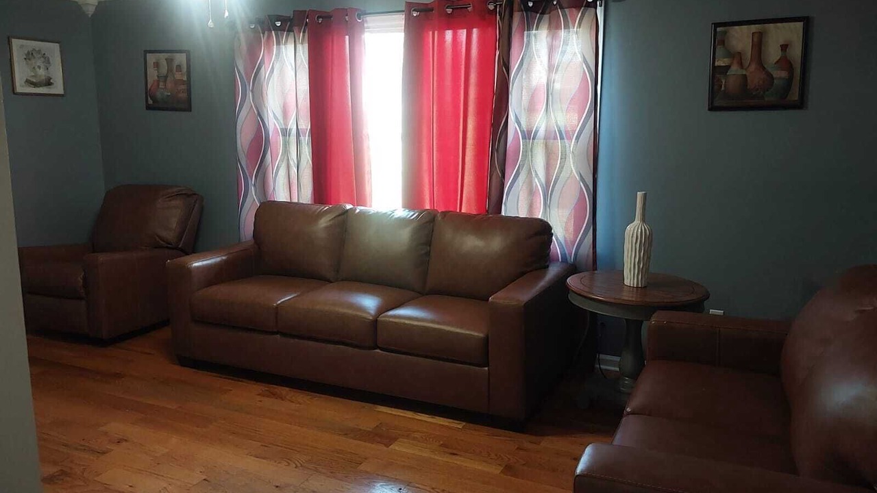 Photo of Livingroom in West Wytheville