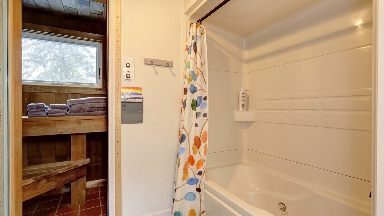 Photo of Bathroom in Alyeska