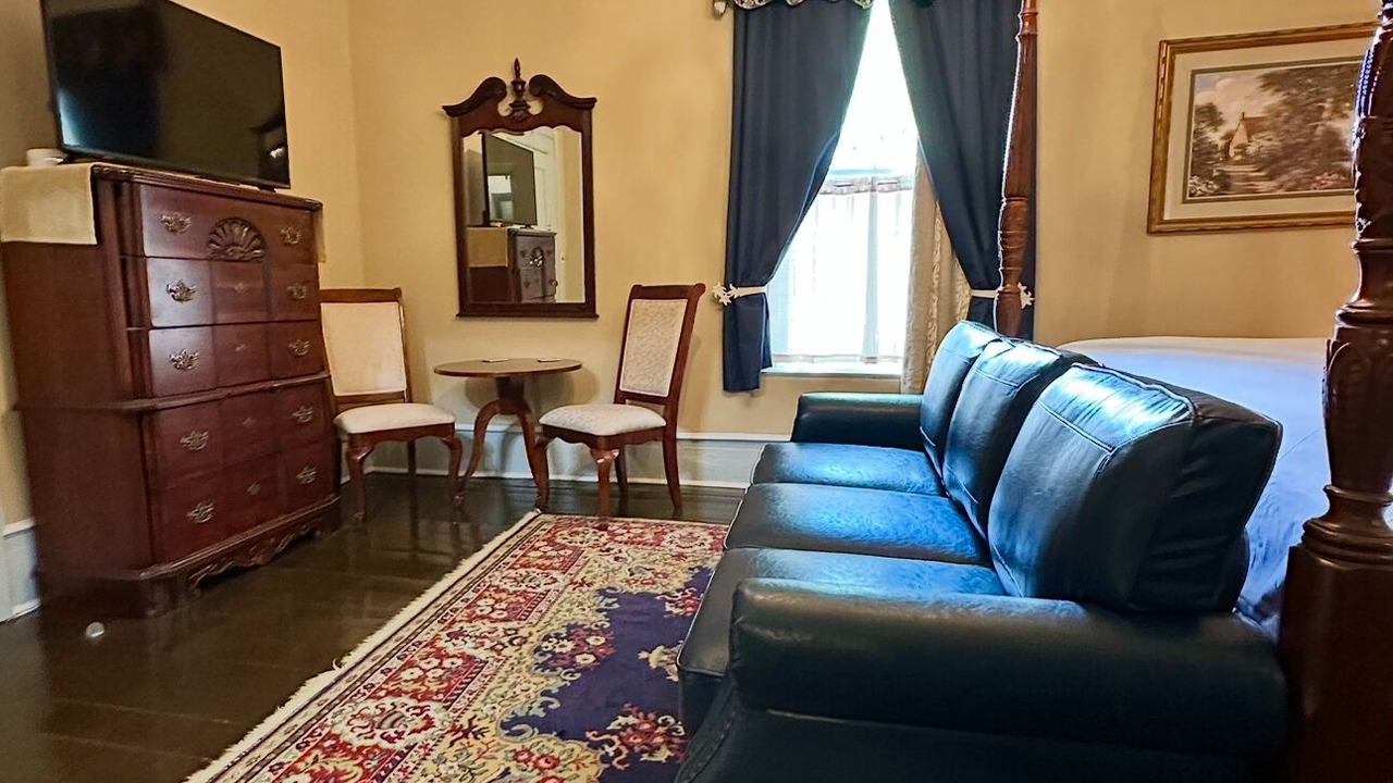 Photo of Livingroom in Shelbyville