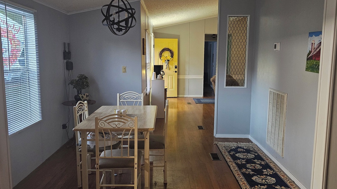 Photo of Bedroom in Madisonville