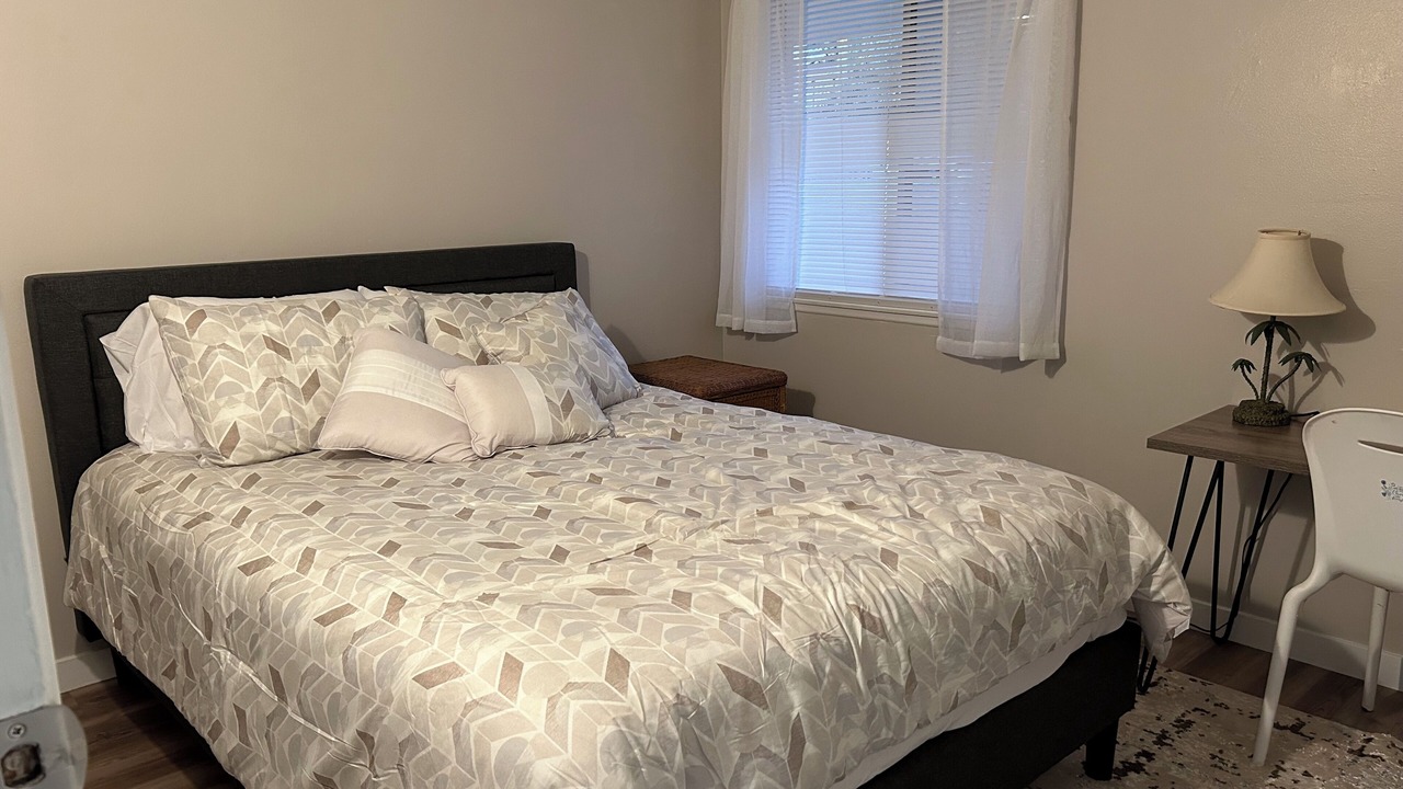 Photo of Bedroom in Santa Paula