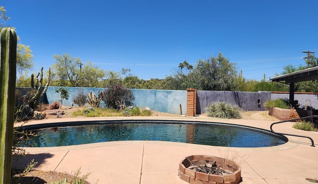 Cozy Casita in the Foothills